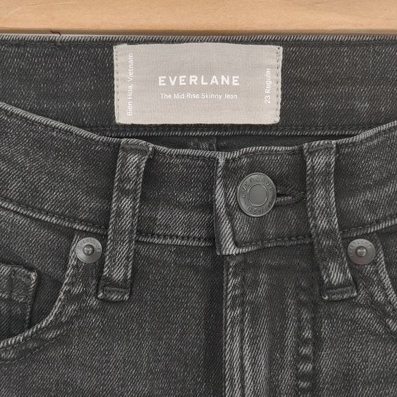 Everlane Mid Rise Skinny Jeans - Picture 4 of 9